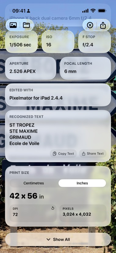 Recognised text extracted from a road sign, with Copy Text and Share Text buttons